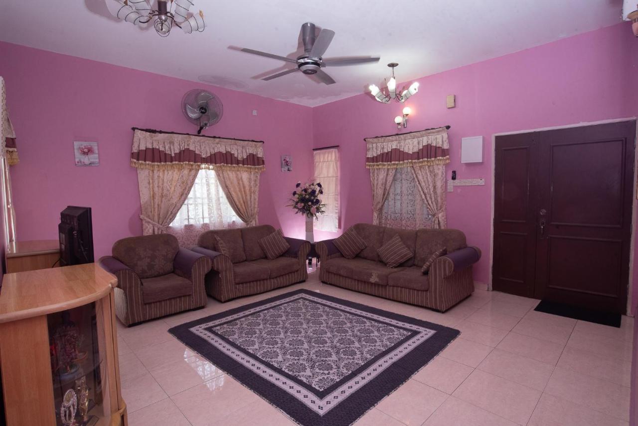 Umaira Homestay Chemor Экстерьер фото